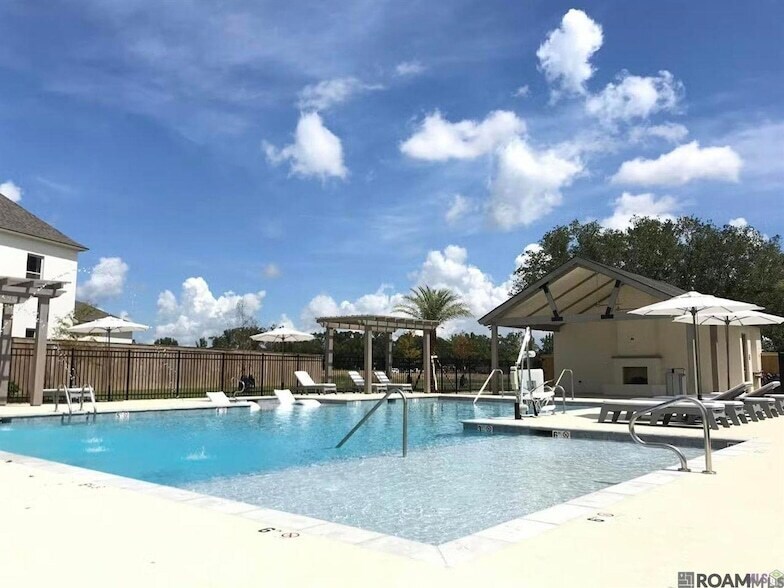 Foto del edificio - 13420 Belle Prairie Dr