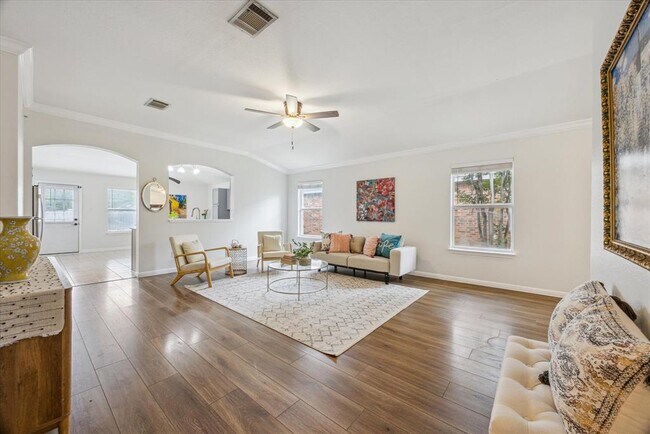 Foto del edificio - 104 Lucky Clover Ln