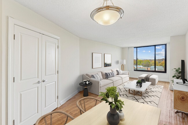 Photo - Ellicott House