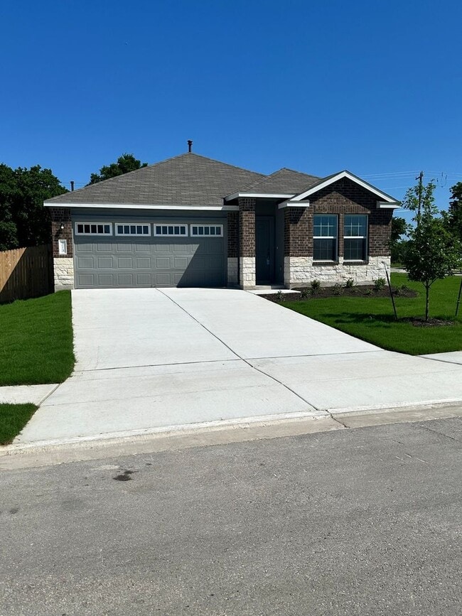 Building Photo - 373 Sonterra Dr