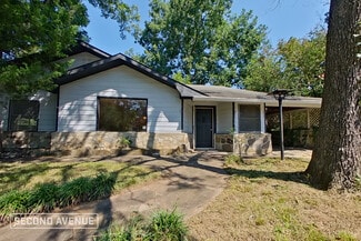 Building Photo - 1110 9th Ave