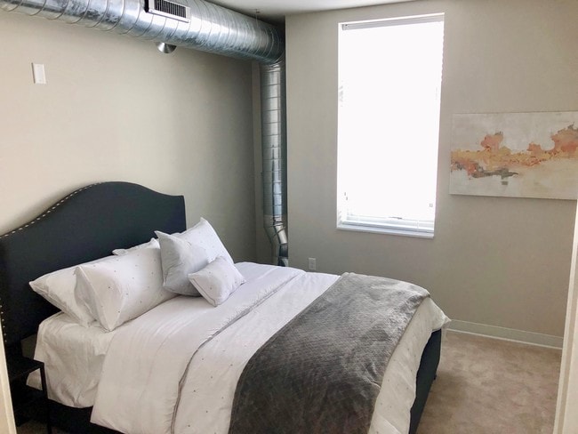 Building Photo - Manseau Flats