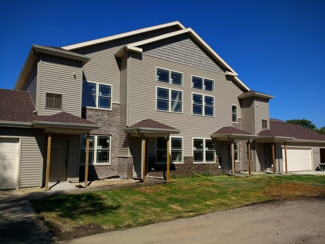 Building Photo - 6617 Scattergood Ln