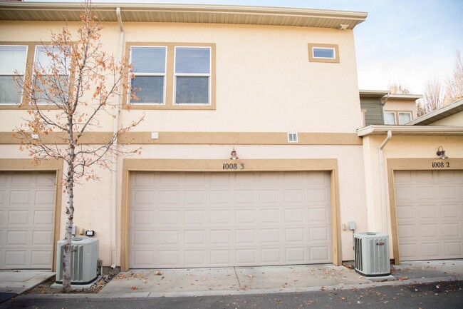 Foto del edificio - Farmington Crossing - 2 Bedroom Townhome