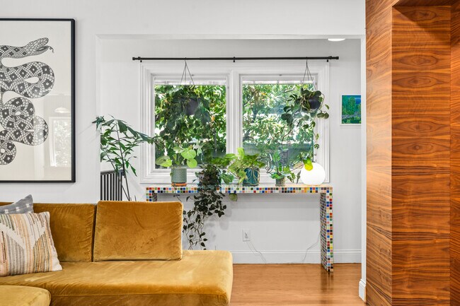 Foto del edificio - 10275 Oletha Ln