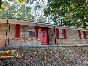 Building Photo - 3025 Sprucewood Dr