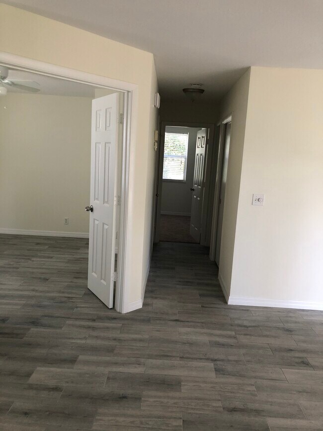 Foto del edificio - 3990 SW Greenwood Way