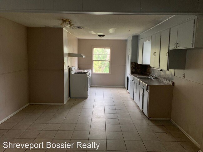 Foto del edificio - 3 br, 1 bath House - 6001 Canal Blvd