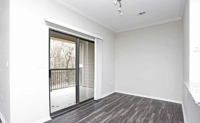 Building Photo - 3 bedroom in Lewisville TX 75067