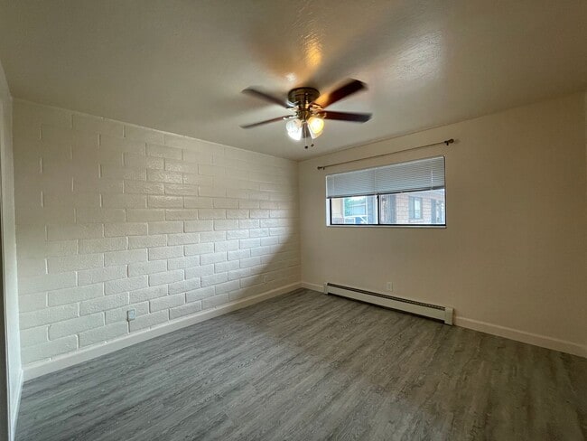 Building Photo - 1560 G St