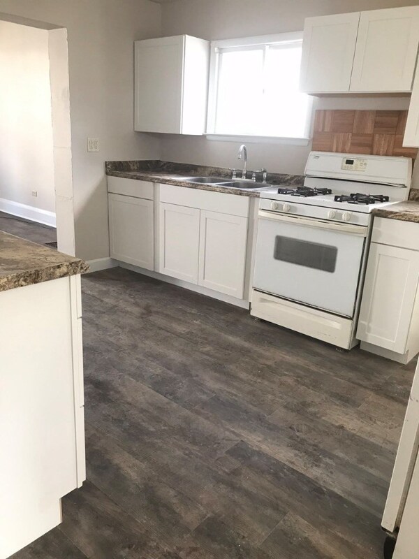 Foto del edificio - 104 N 8th St