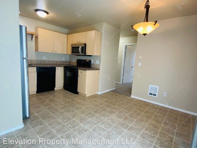 Building Photo - 2 br, 1 bath House - 3167 NE Wells Acres Rd