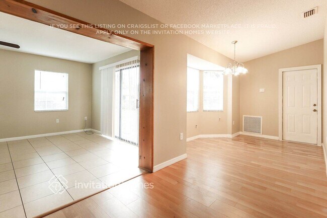 Building Photo - 3834 S Chamberlain Blvd