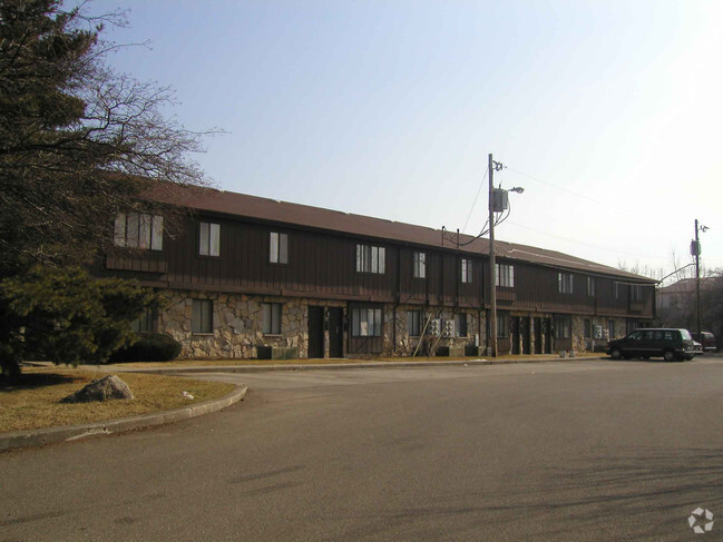 Building Photo - Lodge Apartments