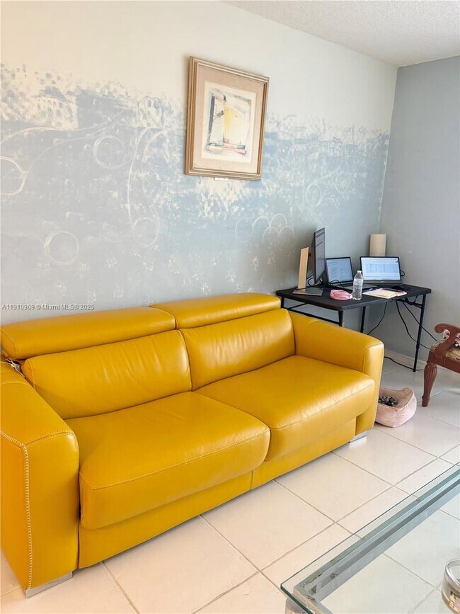 Building Photo - 500 Three Islands Boulevard