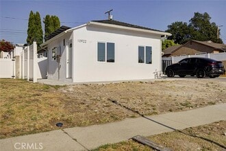 Building Photo - 10920 Nassau Ave