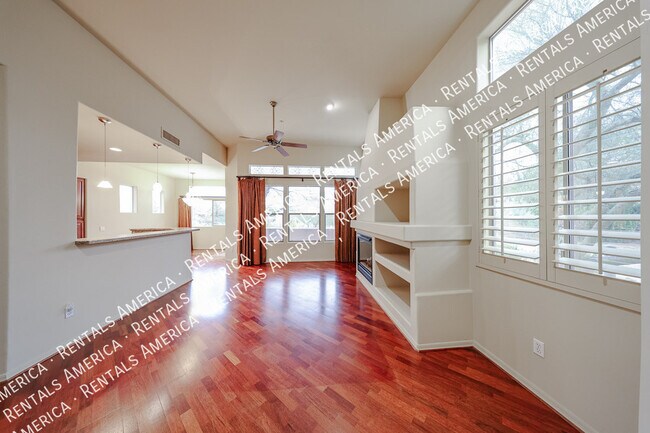 Foto del edificio - 7402 Hum Rd