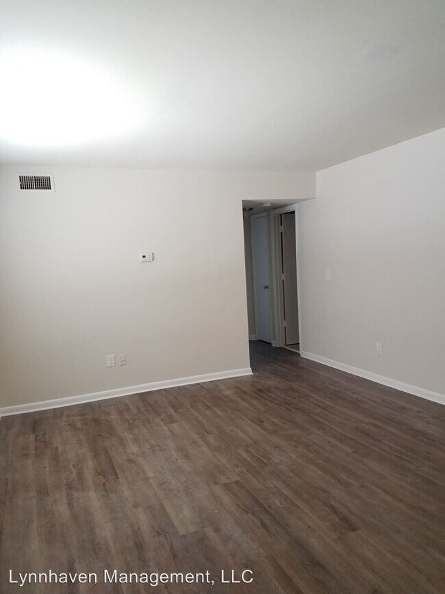 Building Photo - 861 W Ocean View Ave