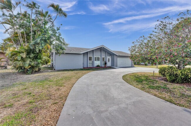 Foto del edificio - 116 Meadowlark Dr