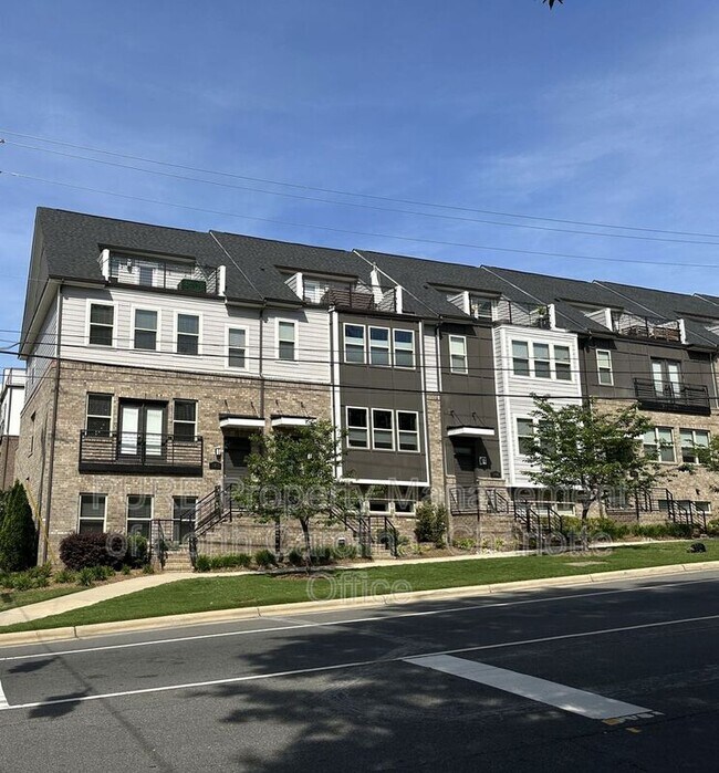 Foto del edificio - 13006 Tinton Ave