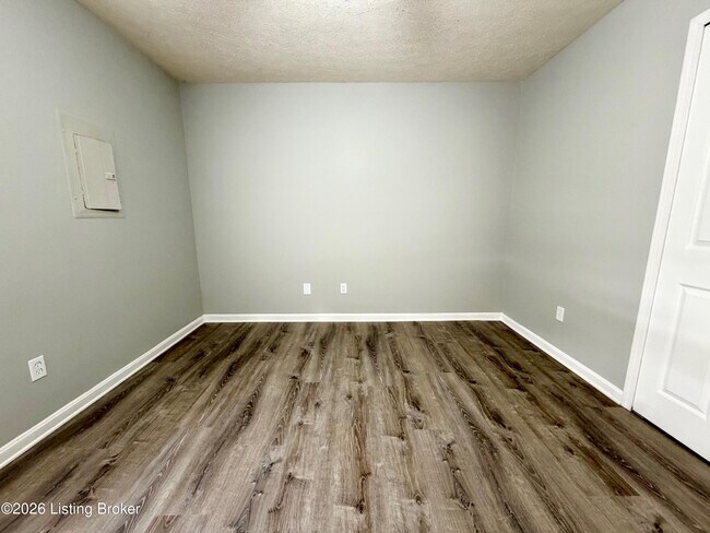 Foto del edificio - 515 E 4th St