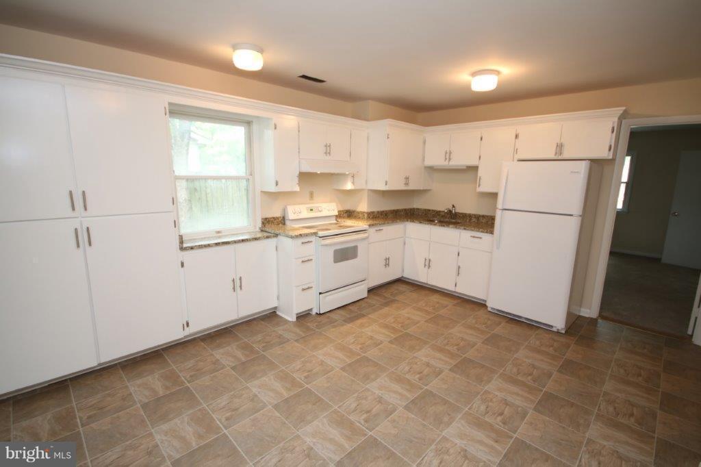 Primary Photo - 3830 Seymour Dr