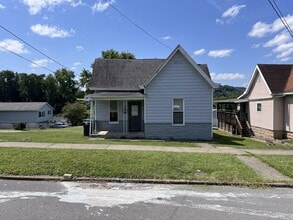 Building Photo - 2301 Hamill Ave