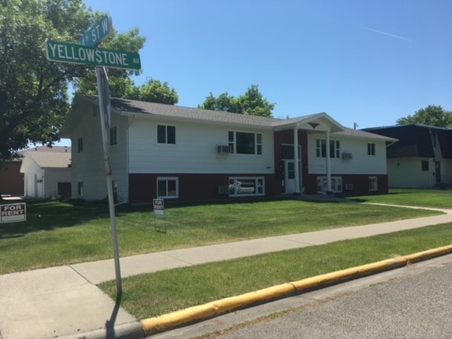 Property Front - 1404 Yellowstone Ave