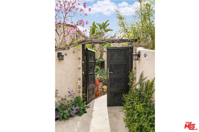 Foto del edificio - 2319 Meadow Valley Terrace