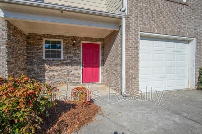 Building Photo - 137 Princeton Ave