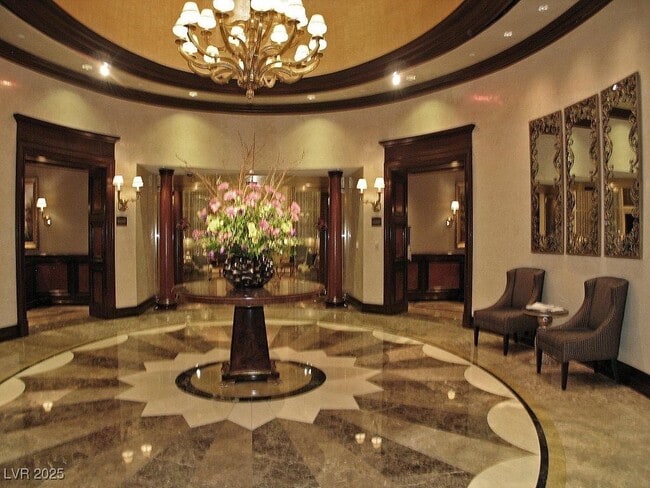 Building Photo - 2747 Paradise Rd