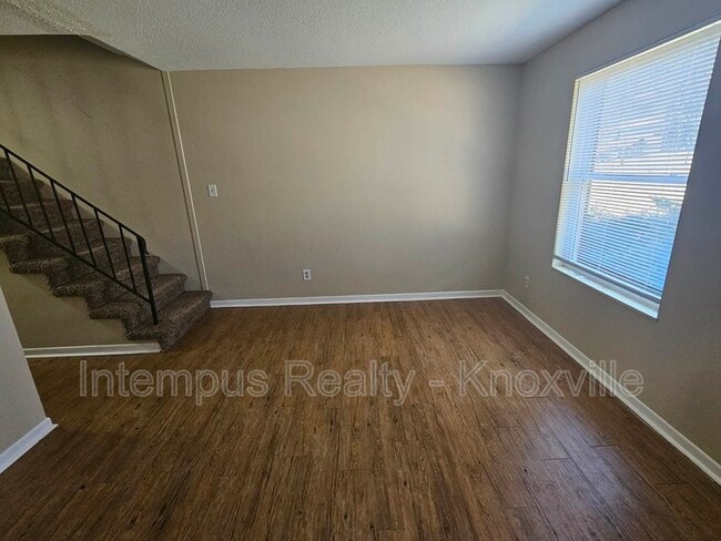 Building Photo - 2116 Belle Terra Rd