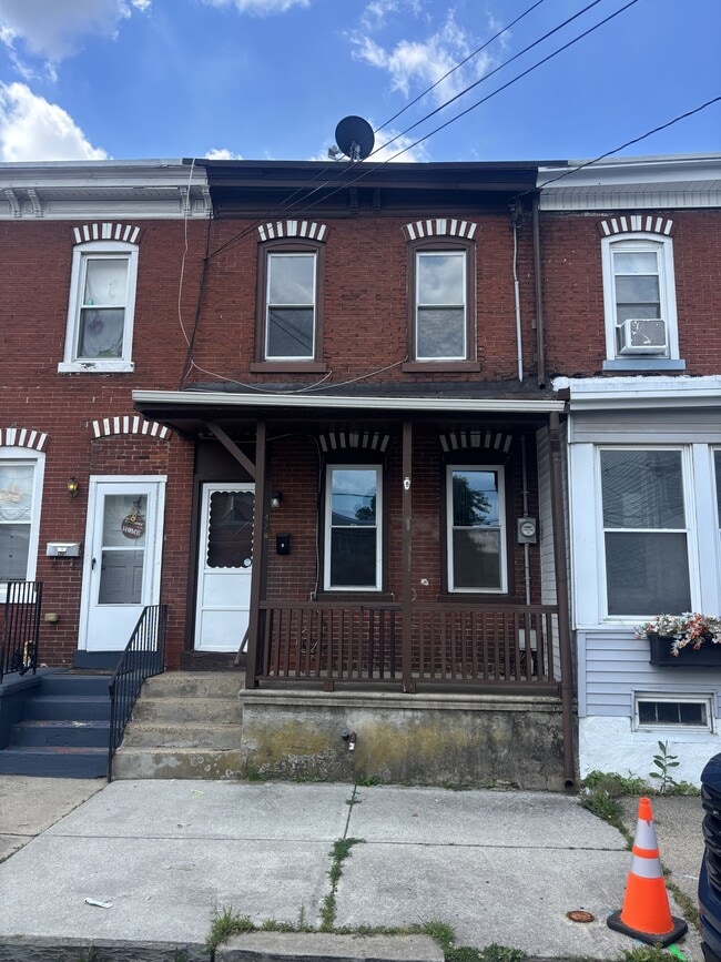 Photo - 426 Hunter St (Gloucester City, NJ) House