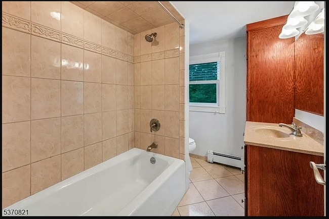 Building Photo - 20 Dunlap St