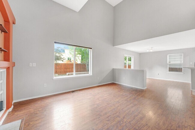 Foto del edificio - 6510 Stagecoach Ave