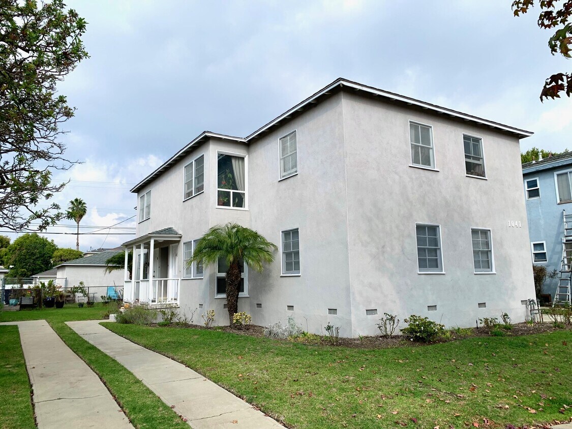1041 Ocean Park Blvd Unit A, Santa Monica, CA 90405 Apartments in