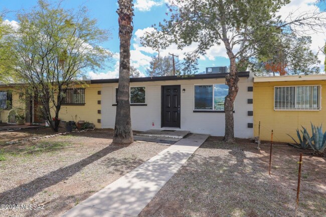 Foto del edificio - 1304 E Irvington Rd