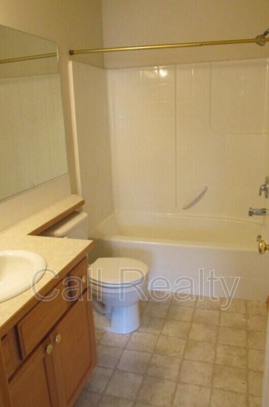 Building Photo - 4123 S Stonington Ln