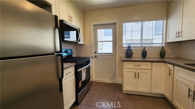 Foto del edificio - 18009 Bullock St