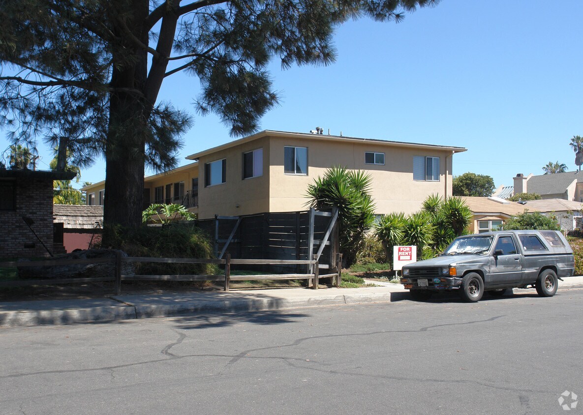 Primary Photo - 1614 Reed Ave
