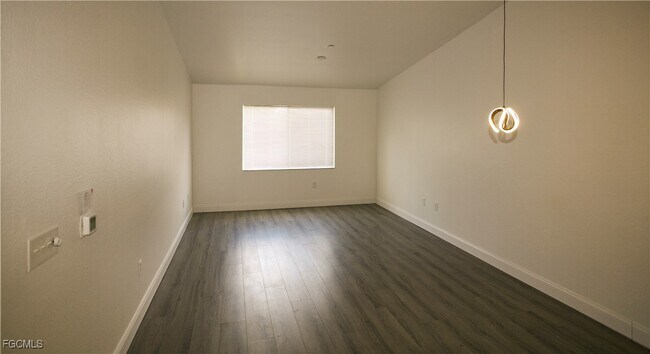 Foto del edificio - 8288 Key Royal Ln
