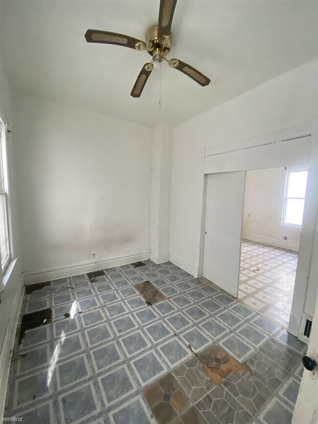 Foto del edificio - 3 br, 1 bath House - 2216 Northeast Monroe...