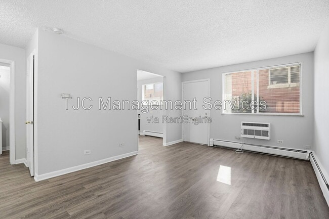 Building Photo - 970 N Downing St