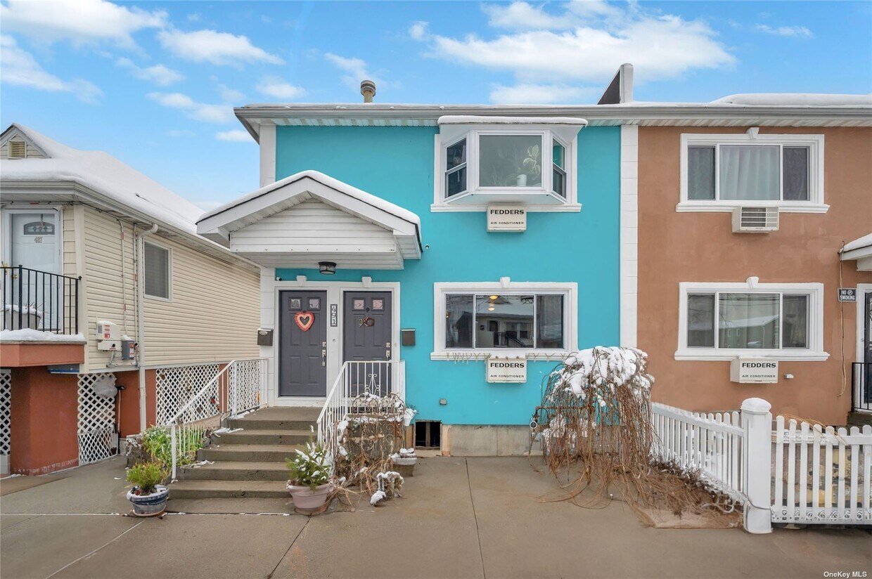 Foto principal - 491 Beach 44th St