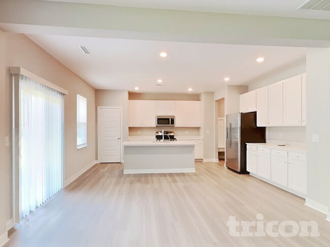 Foto del edificio - 4628 W Mineral Ln