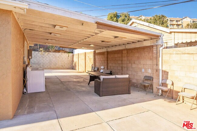Building Photo - 4645 Butterfly Ln