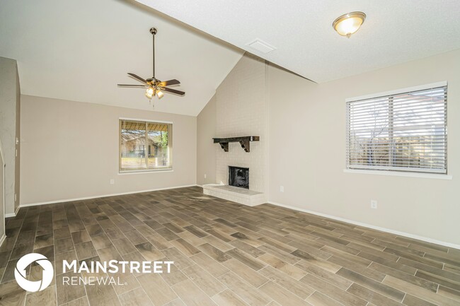 Building Photo - 637 Buffalo Bend