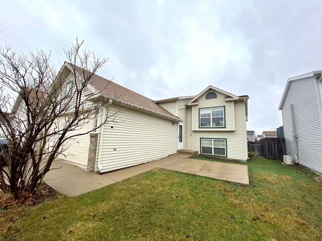 Foto del edificio - 4 Bedroom House in South Fargo!
