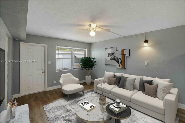Foto del edificio - 817 NW 12th Ave