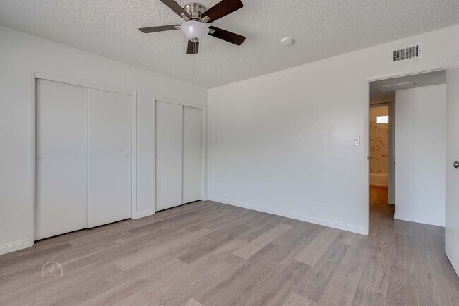 Foto del edificio - 1716 3rd St